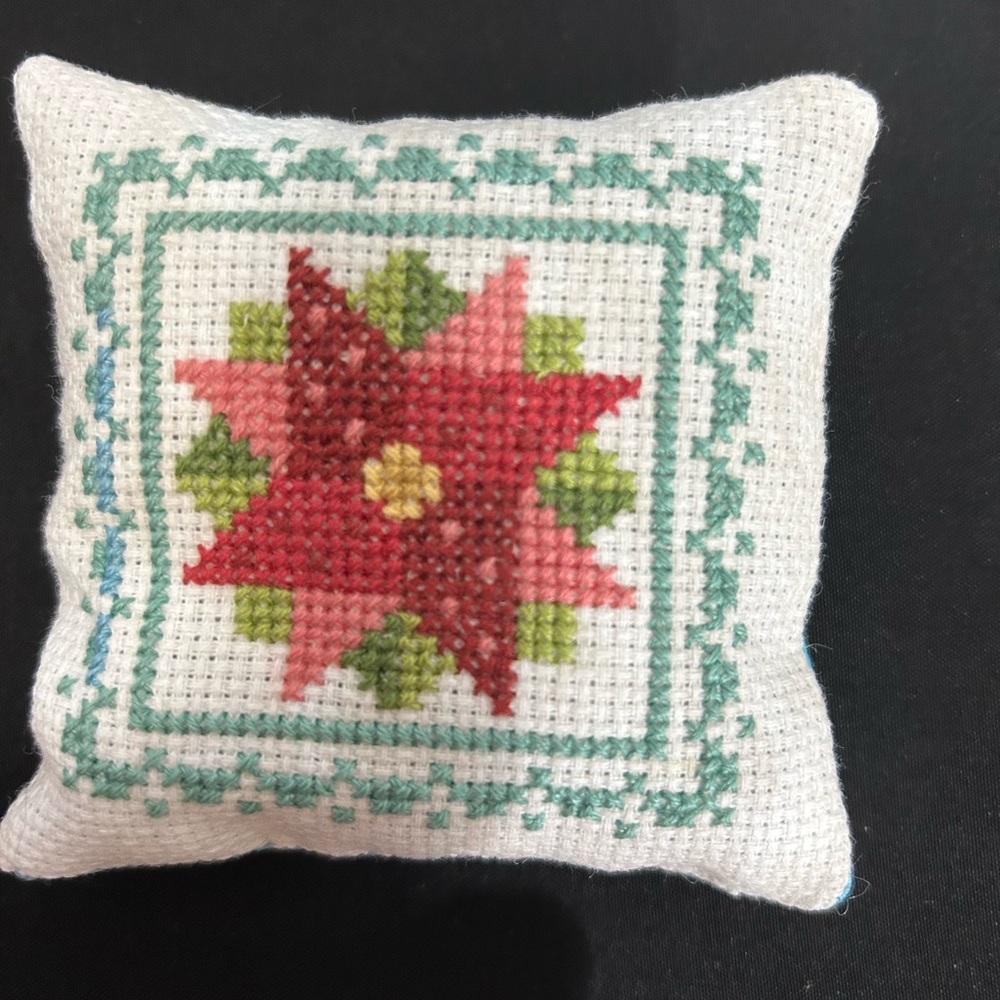 Festive homemade holiday cross-stitch accent pillow set - Picture 4 of 6